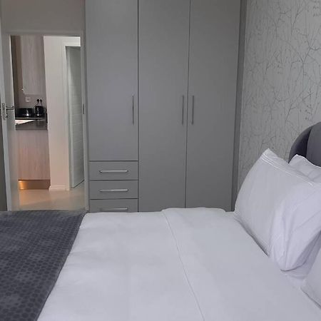 Mikeys Place On New: 2Bed2Bath No.1 With Free Wifinetflix Midrand Extérieur photo