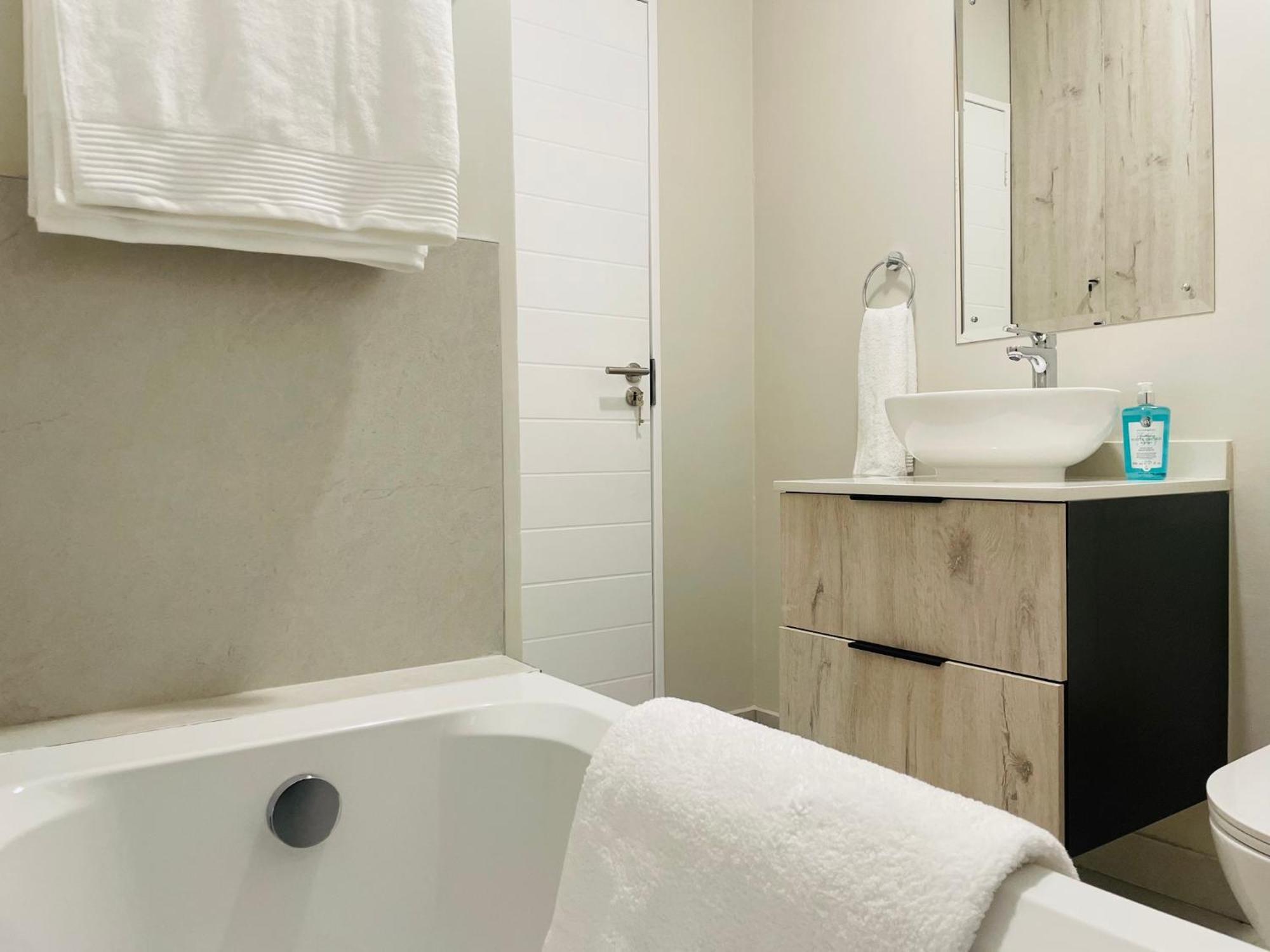 Mikeys Place On New: 2Bed2Bath No.1 With Free Wifinetflix Midrand Extérieur photo